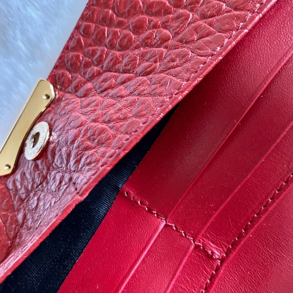Burberry Wallet Cherry Color 🍒 - Picture 5 of 10